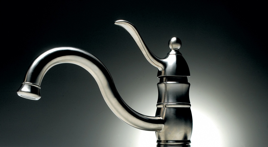 入墙式水龙头断了如何取出,断在墙里的水龙头怎么弄出来