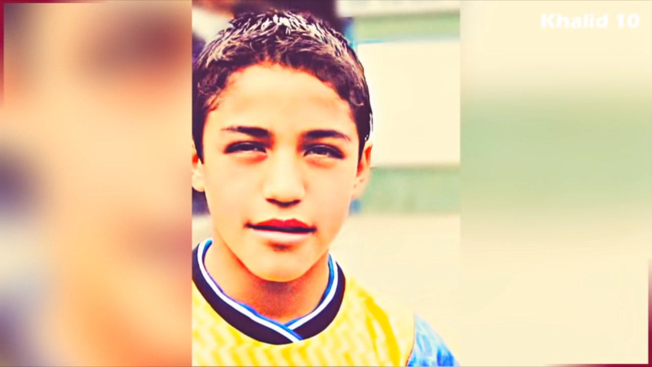 足球明星小时候视频,足球明星小时候和长大后的照片