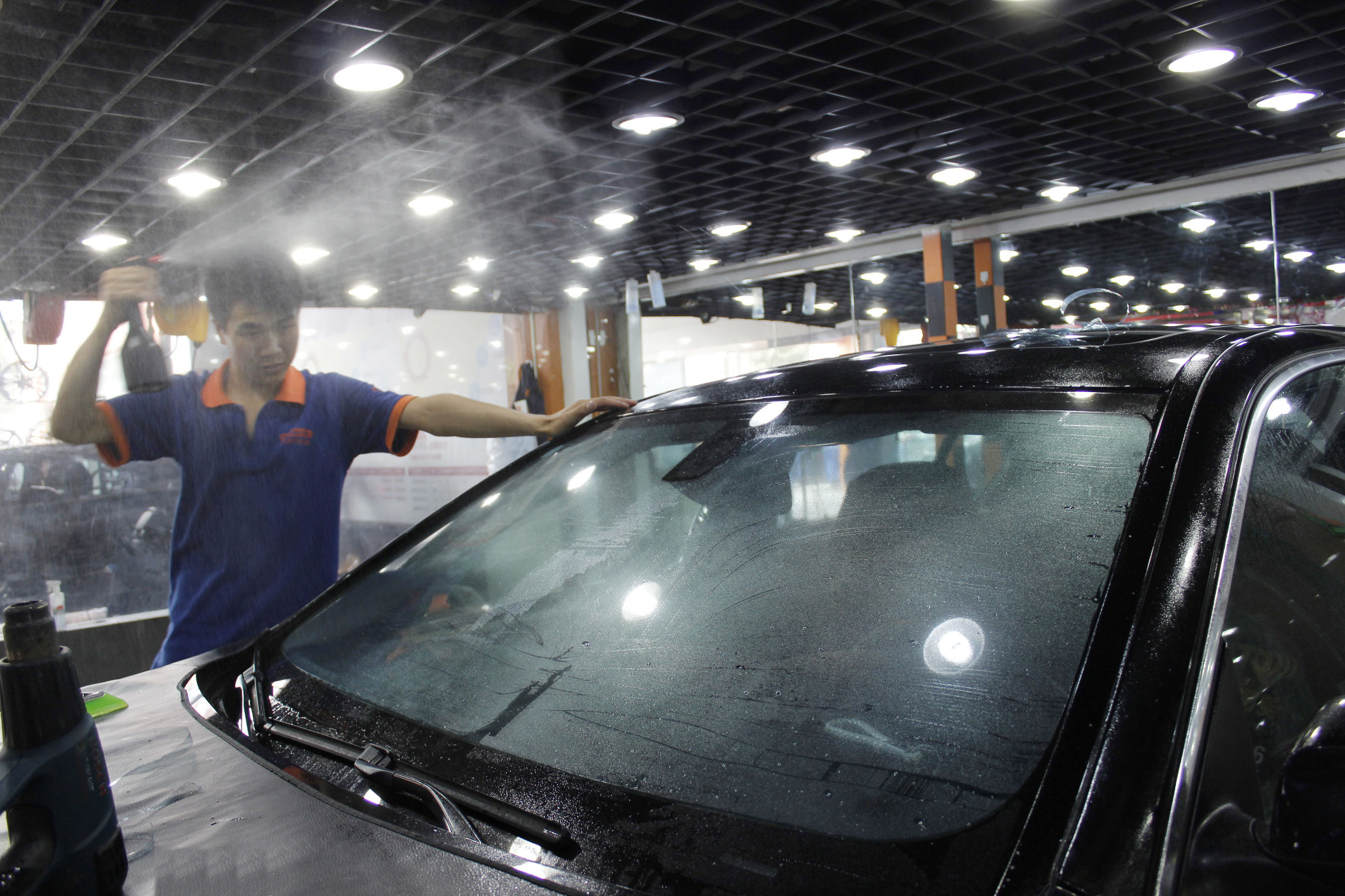 新车如何保护漆面,如何保护新车漆面遮阳膜