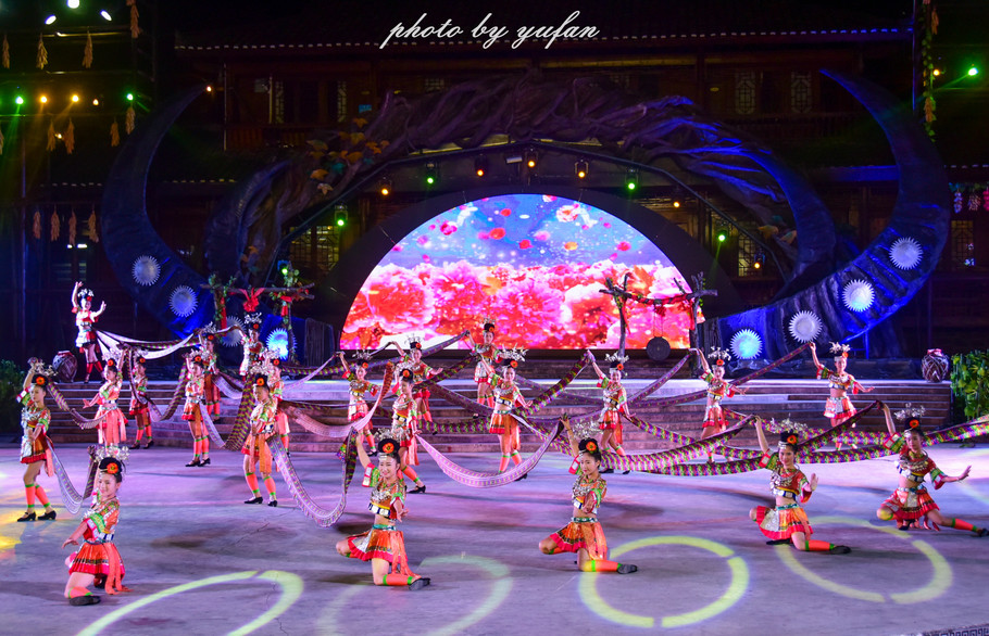 千户苗寨怎么玩比较好,千户苗寨怎么玩最合适