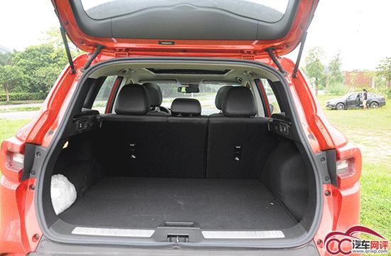 试驾全新雷诺科雷嘉四驱视频,雷诺科雷嘉试驾陈震