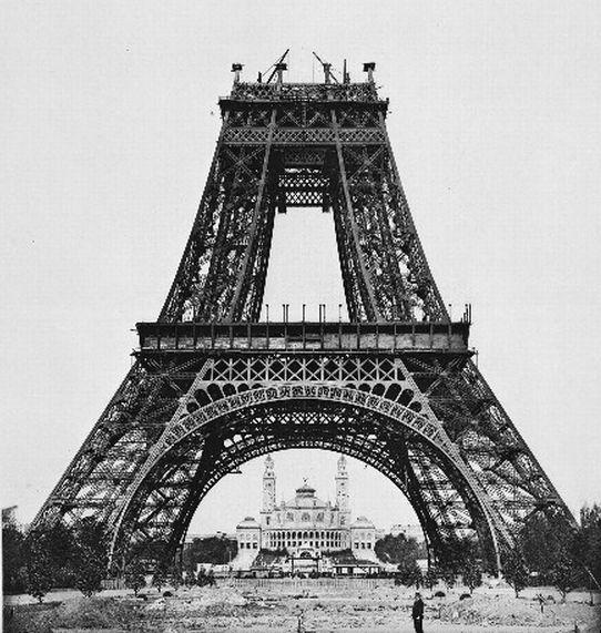 埃菲尔铁塔是世界上第几高建筑物 (埃菲尔铁塔世界最高建筑)