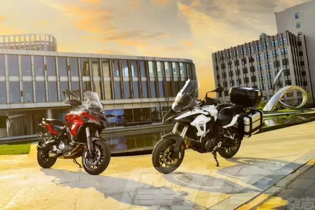 贝纳利trk502x2020款试驾,最新贝纳利trk502x测评