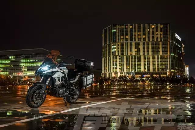 贝纳利trk502x2020款试驾,最新贝纳利trk502x测评