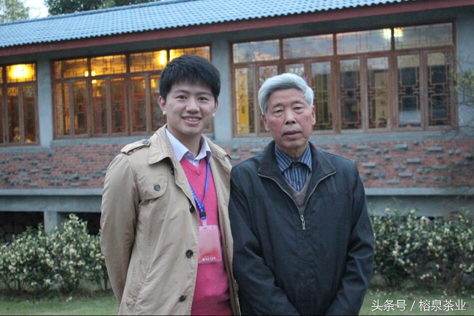 郑翔龙：在茶滋味中慢慢沉淀