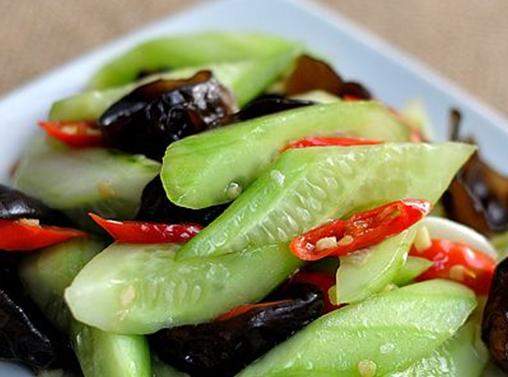 头发黑亮的秘诀,头发怎么黑又亮