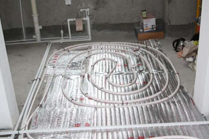 顶楼阳台上有必要铺地暖吗,阳台上铺地暖是好还是不好