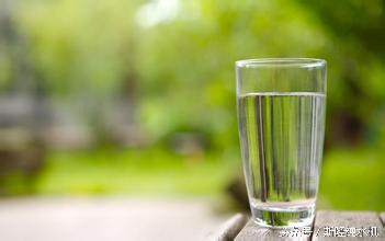 水是什么词,水用一个字怎么形容