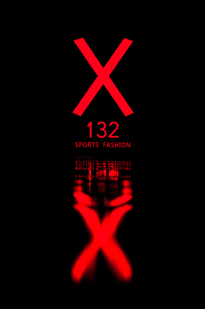 时尚播报┃X132星球时尚发布会自嗨到爆！