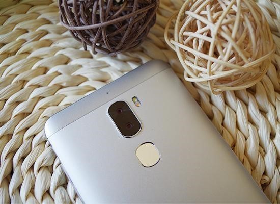 iphone7plus拍照黑屏,iphone7plus拍照冷白