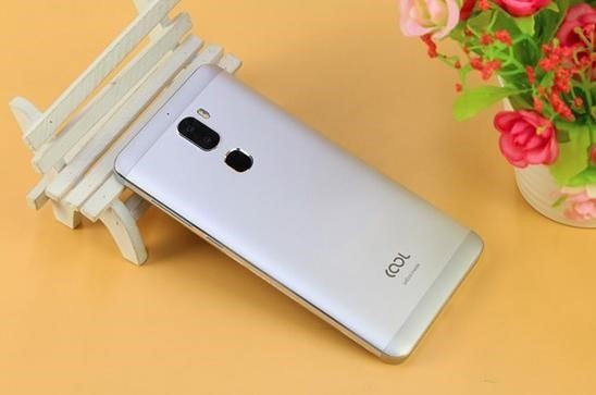 iphone7plus拍照黑屏,iphone7plus拍照冷白