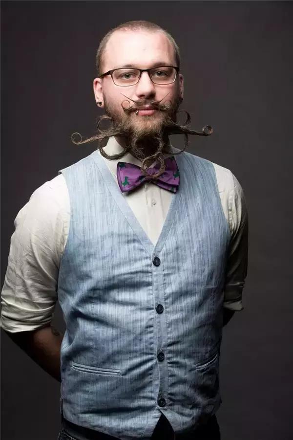 胡须艺术|看风骚大叔们胡须造型的狂欢