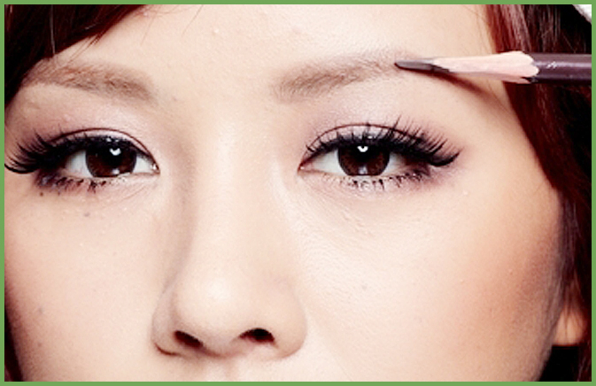 眉妆技巧,今年最流行的三种眉妆