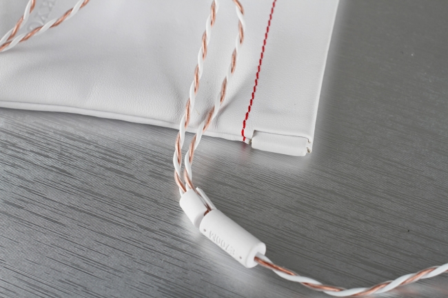 不愿妥协，想追求更高品质？谈安桥E700M听感