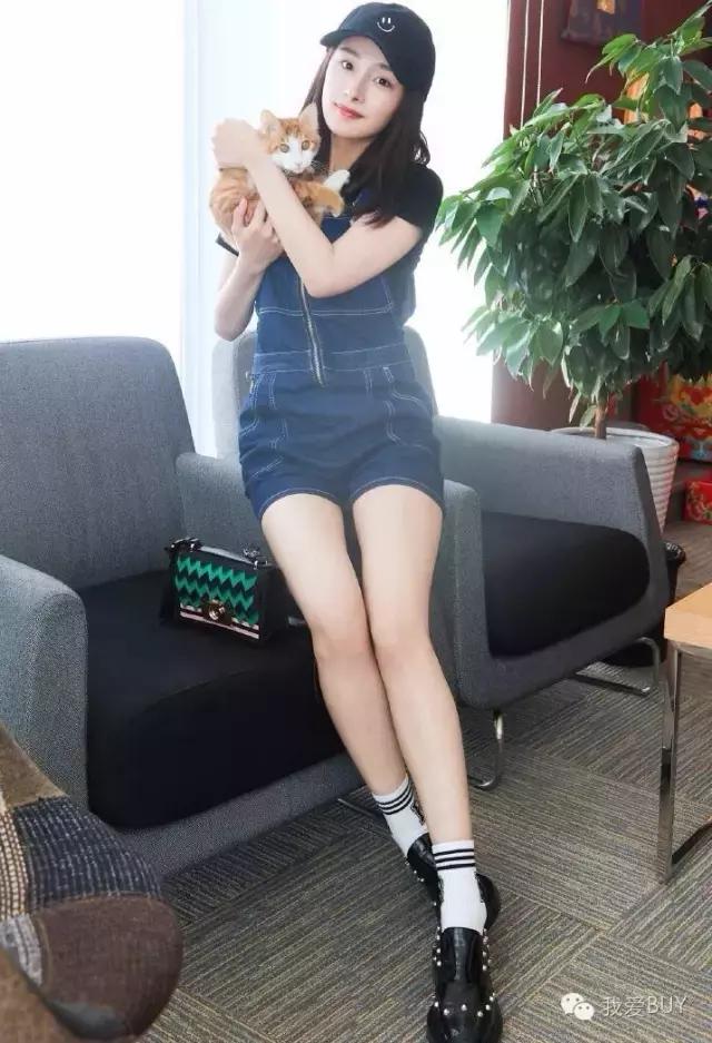 赵丽颖黑色包肩礼服,赵丽颖吊带露背黑色礼服