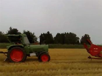 泳衣上有多根带子怎么穿,泳衣后背的带子怎么系