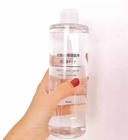 秋天皮肤保湿好物推荐,秋季干性皮肤保湿水推荐