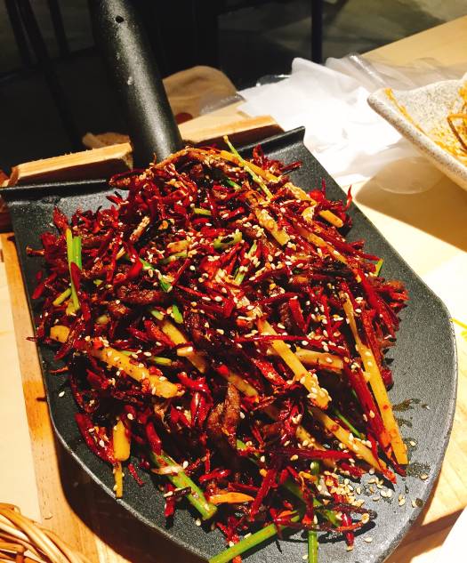 西安顺城巷附近有什么好玩的地方,西安顺城巷小吃街