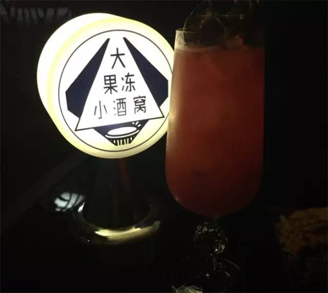 西安顺城巷附近有什么好玩的地方,西安顺城巷小吃街