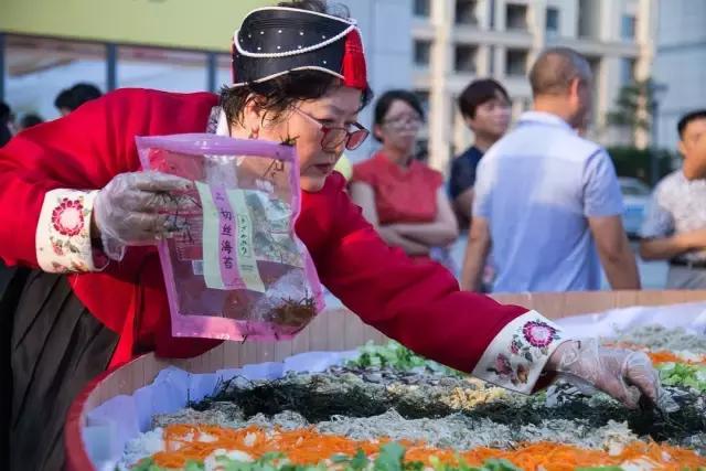 东泰万华汇美食嘉年华，中韩美食，席卷台州