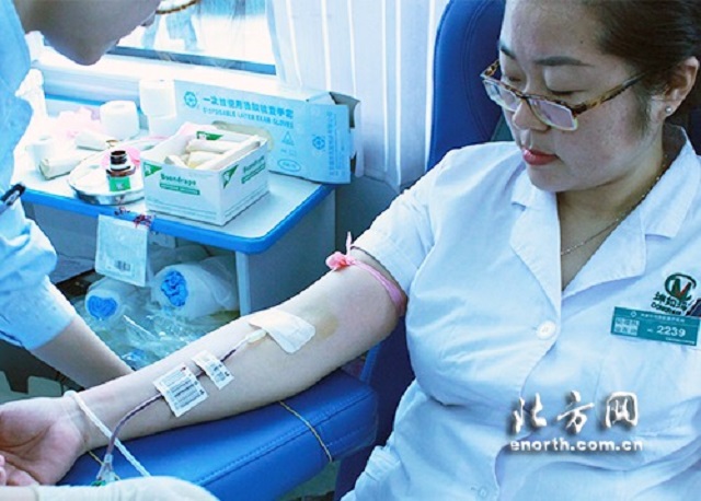 天津坤如玛丽妇产医院全院献血用行动传递爱心