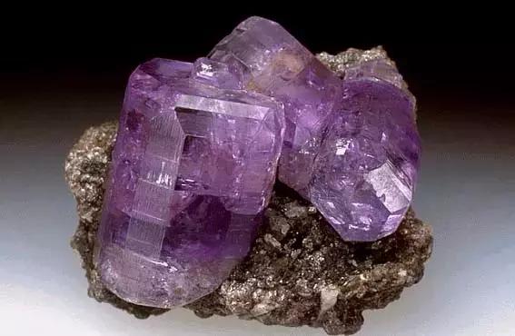 世界112种宝石矿物,盘点那些奇怪宝石矿物