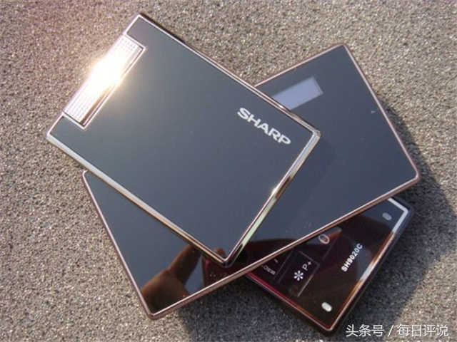 设计特别的老款手机,盘点手机最惊人的设计