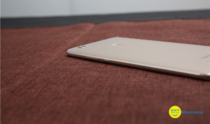 荣耀8外观测评,外观性能皆优秀