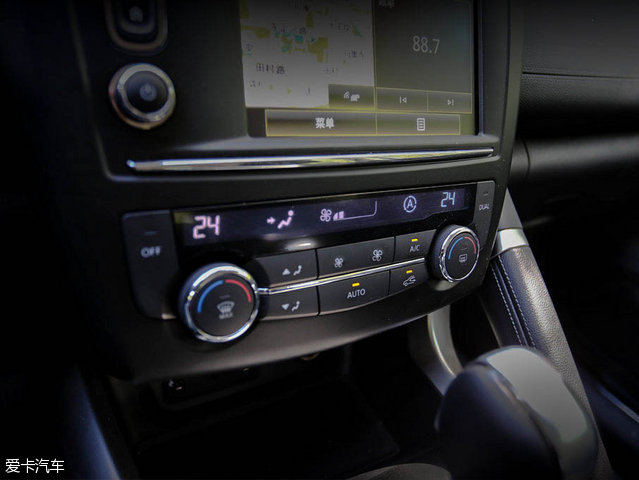 不看颜值靠性能的车,16年雷诺科雷嘉四驱评测