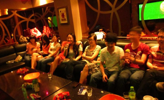 读书没用？首富王健林送“国民老公”王思聪留学读书比谁都会玩