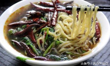 安徽地区的特色面食,安徽板面是哪里的特产小吃