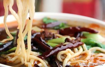 安徽地区的特色面食,安徽板面是哪里的特产小吃