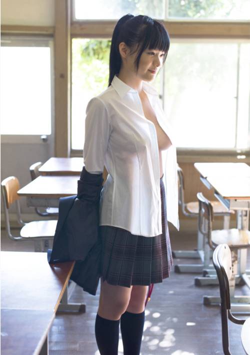 揭秘日本征服世界的生化*器武**！要不要抓住最可爱的那个，扒开她的