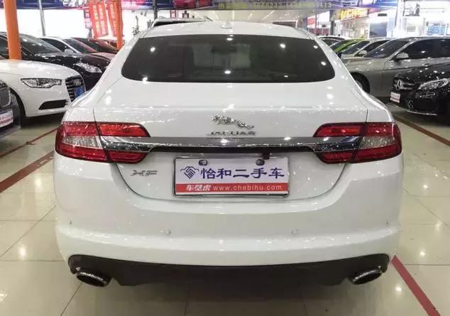 捷豹低调神车,捷豹低调沉稳处处散发贵族气息