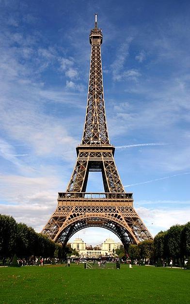 埃菲尔铁塔是世界上第几高建筑物 (埃菲尔铁塔世界最高建筑)