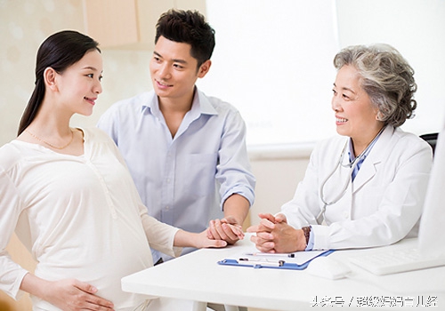 怎样区分羊水破还是漏尿,如何分辨羊水破了还是漏尿