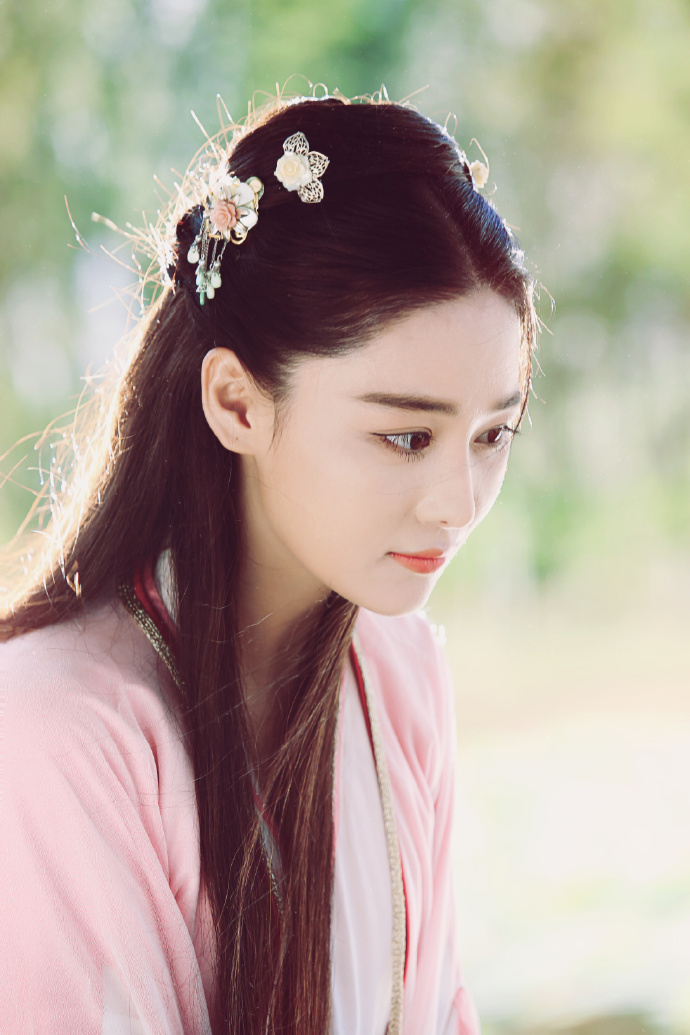 馨予出席宠物领养日很有爱,为何却被网友吐槽!