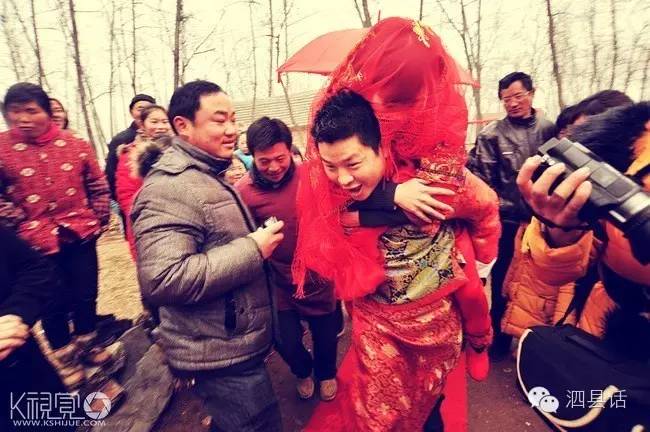 农村办婚礼拱门视频,婚礼在农村办好还是酒店好