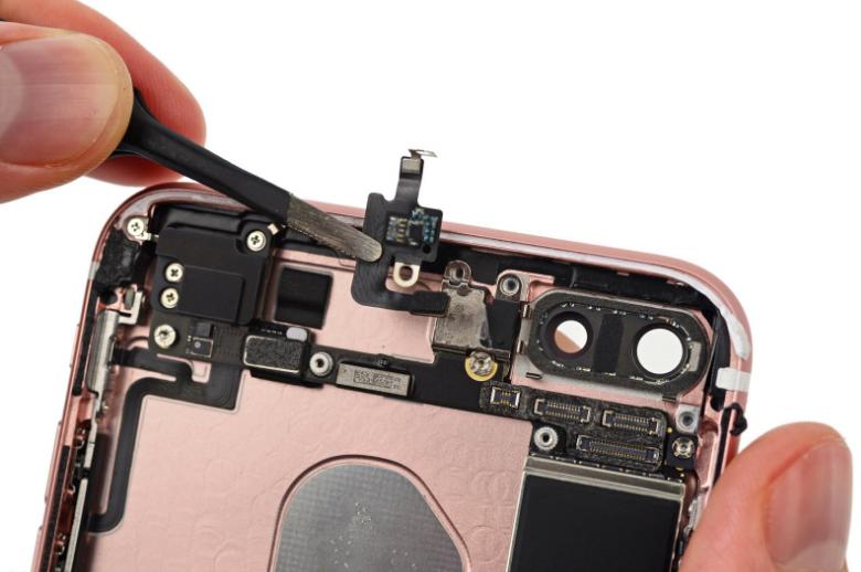 iphone7plus拆机评测讲解,iphone7plus高清拆机