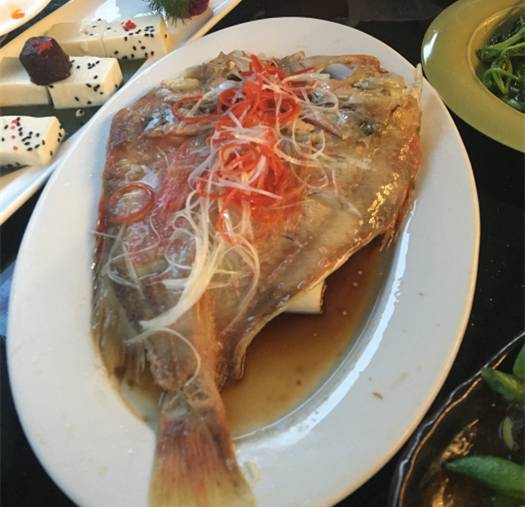 西安顺城巷附近有什么好玩的地方,西安顺城巷小吃街