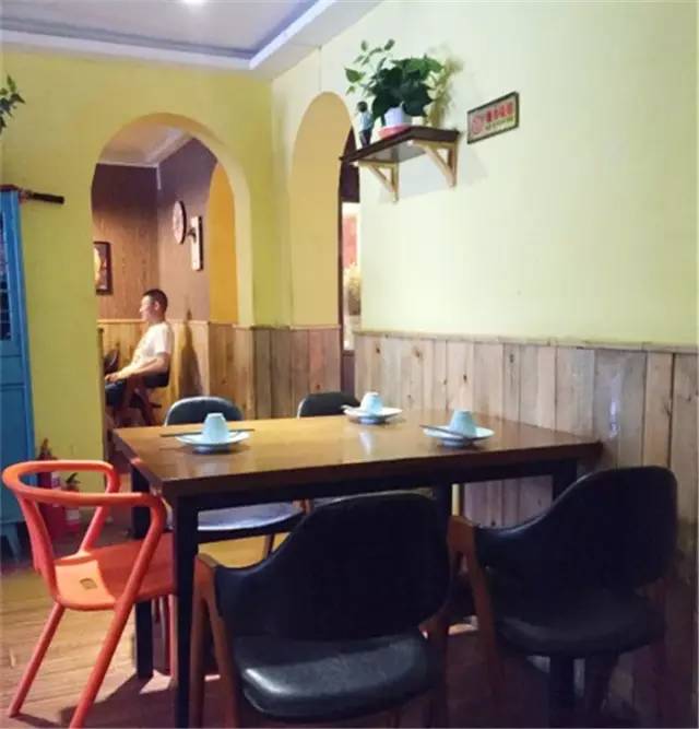 西安顺城巷附近有什么好玩的地方,西安顺城巷小吃街