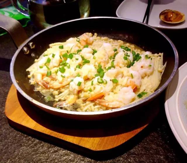 西安顺城巷附近有什么好玩的地方,西安顺城巷小吃街