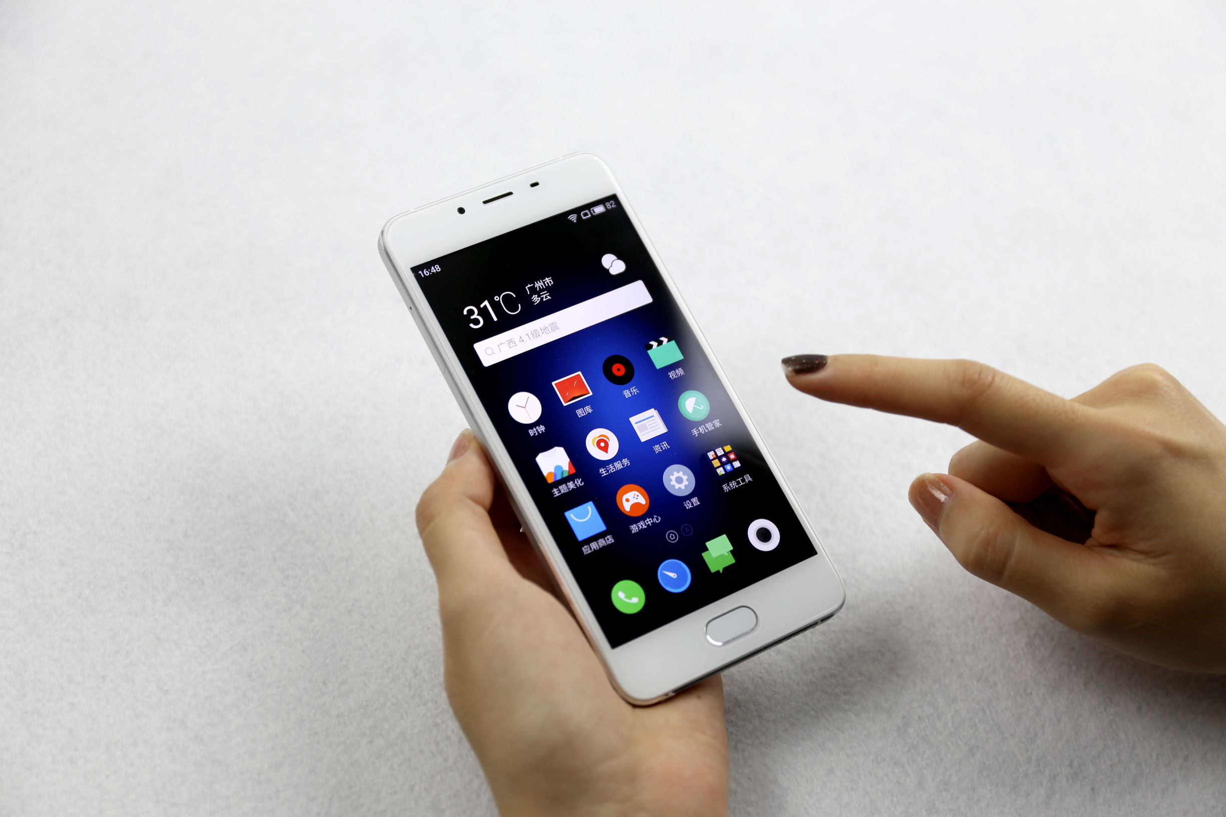 魅蓝U10高清图赏：5英寸双面玻璃，899元你怎么看？