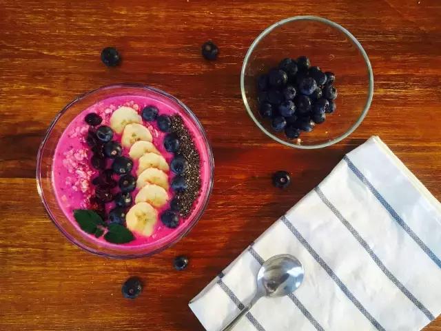 香蕉的三种做法,香蕉的正确打开方法