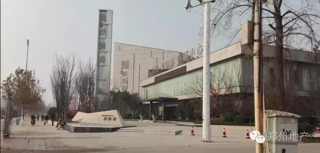 郑州附近有几个万达广场,郑州万达广场四楼视频