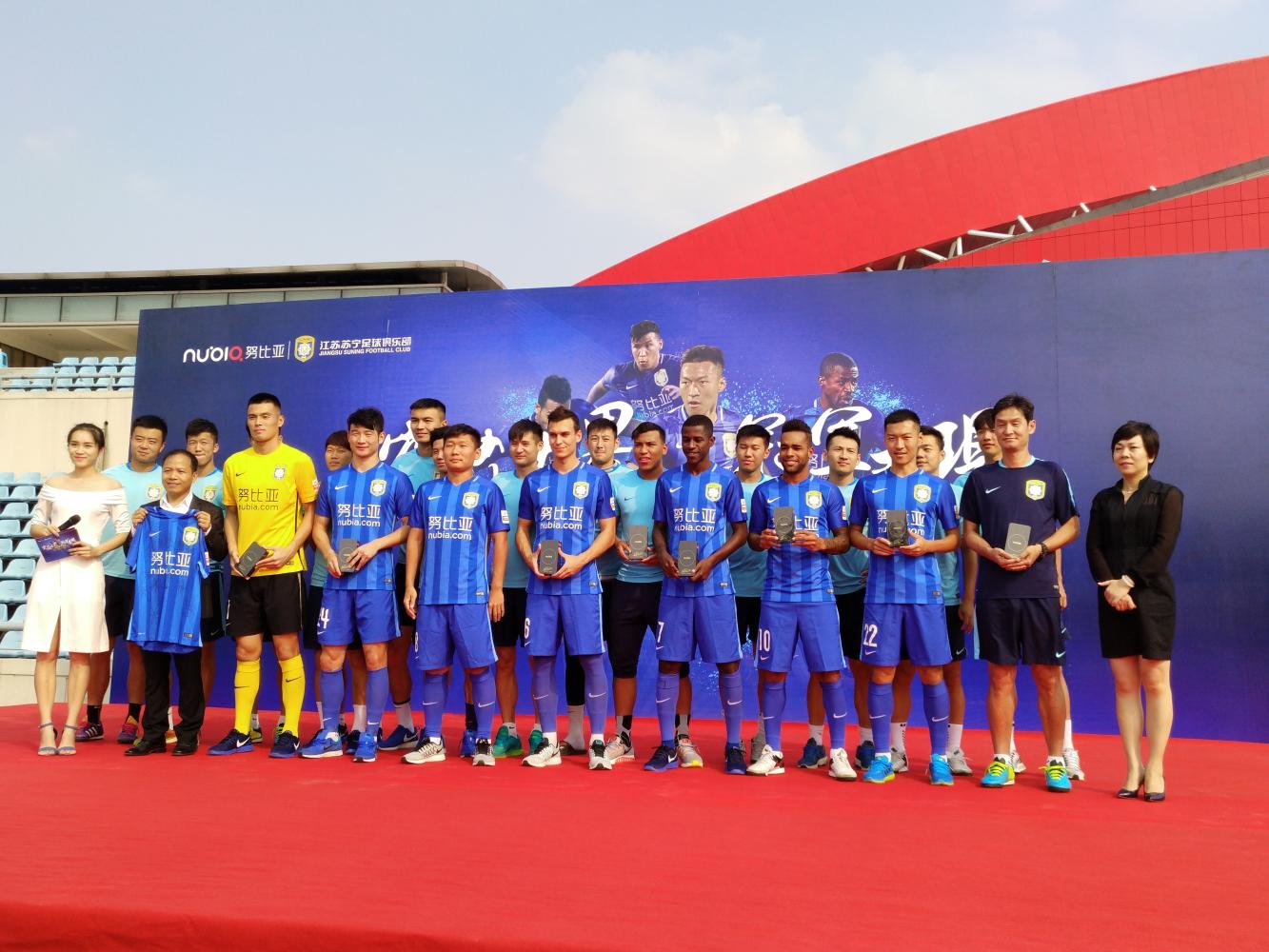 vivo和世界杯联名的足球,vivo联动nba