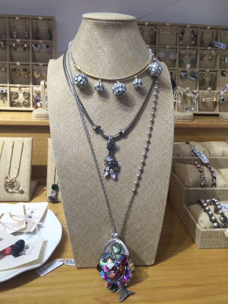 流行韩国饰品,韩国时尚潮流轻奢饰品