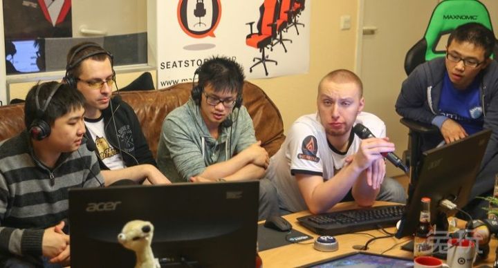 Frodan:“炉石最大的优势也是它最大的劣势。”