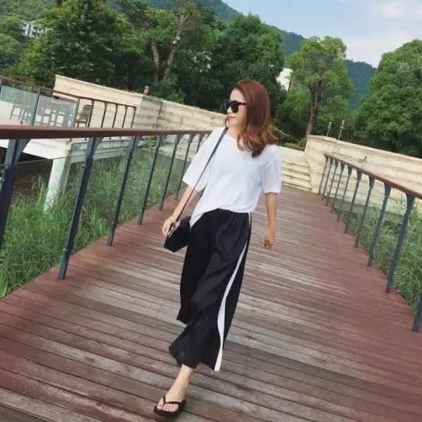 如何选择好看又显瘦的阔腿裤,有垂感的白色阔腿裤怎么选