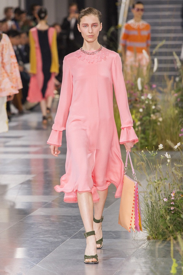 伦敦时装周惊艳亮点,伦敦时装周失误集锦